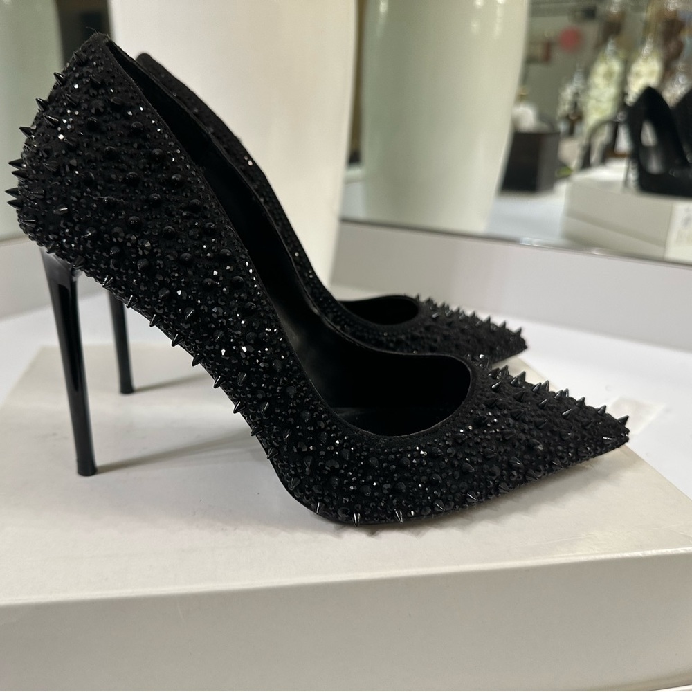 NEW $129 STEVE MADDEN BLACK BEADED SPIKE HEELED STILETTOS SIZE 8
